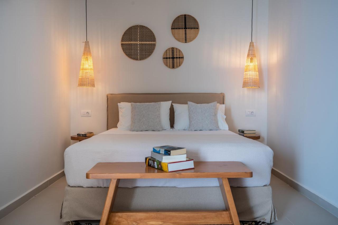 Thea Beachfront Suites In Lourdas Beach Lourdata  Eksteriør billede